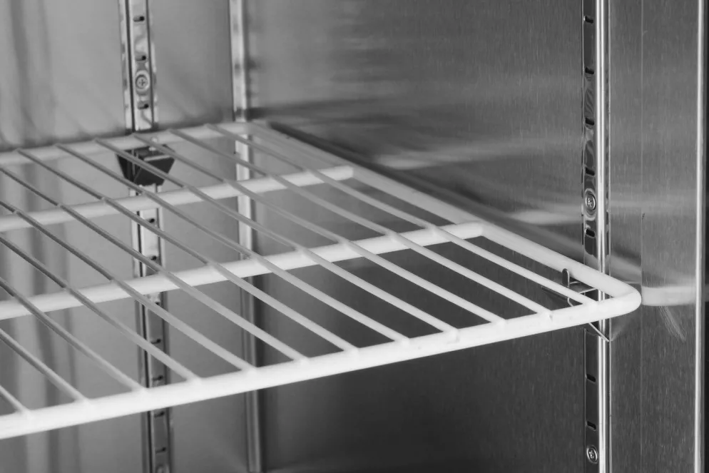 ARKTIC Kühltisch dreitürig Kitchen Line, 1800mm