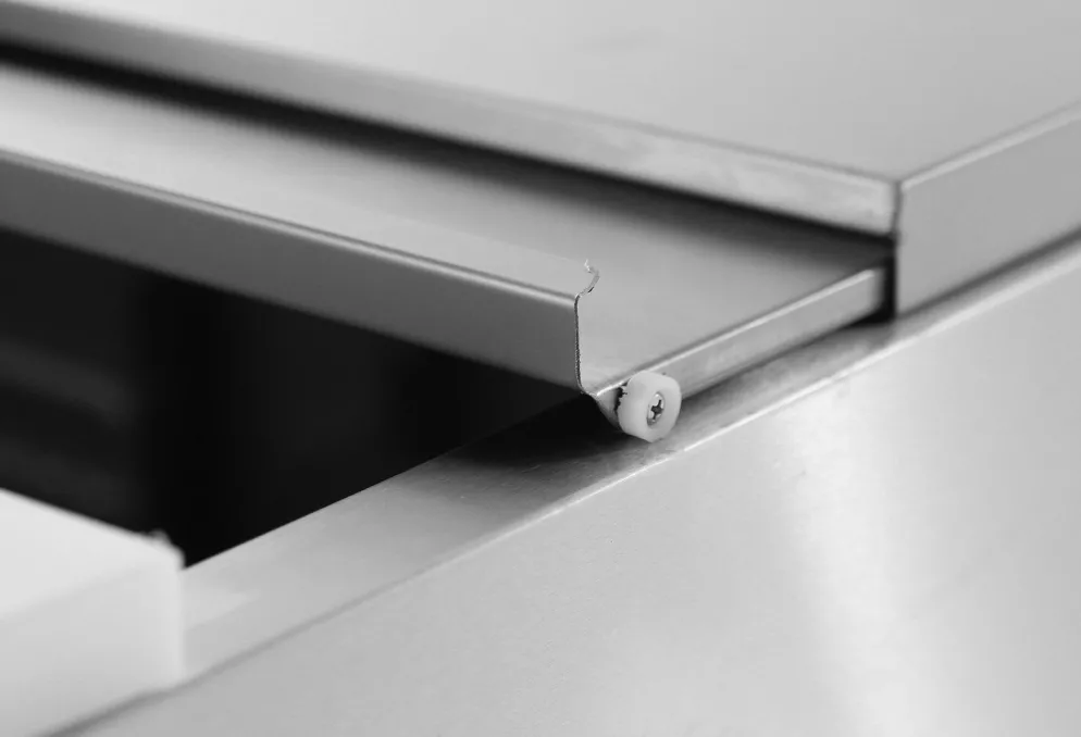 ARKTIC Saladette Kühltisch 2-türig 300L, Breite 900mm