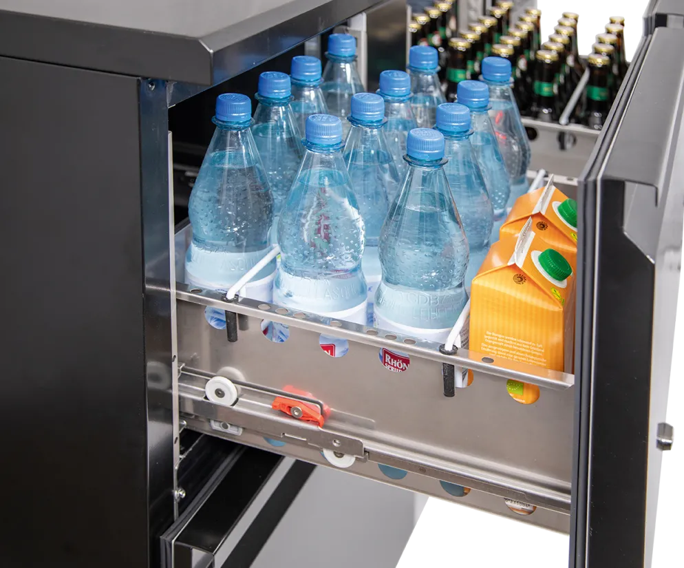 Backbar BB 154 mit 4 Schubladen, Umluftkühlung, 1462 mm