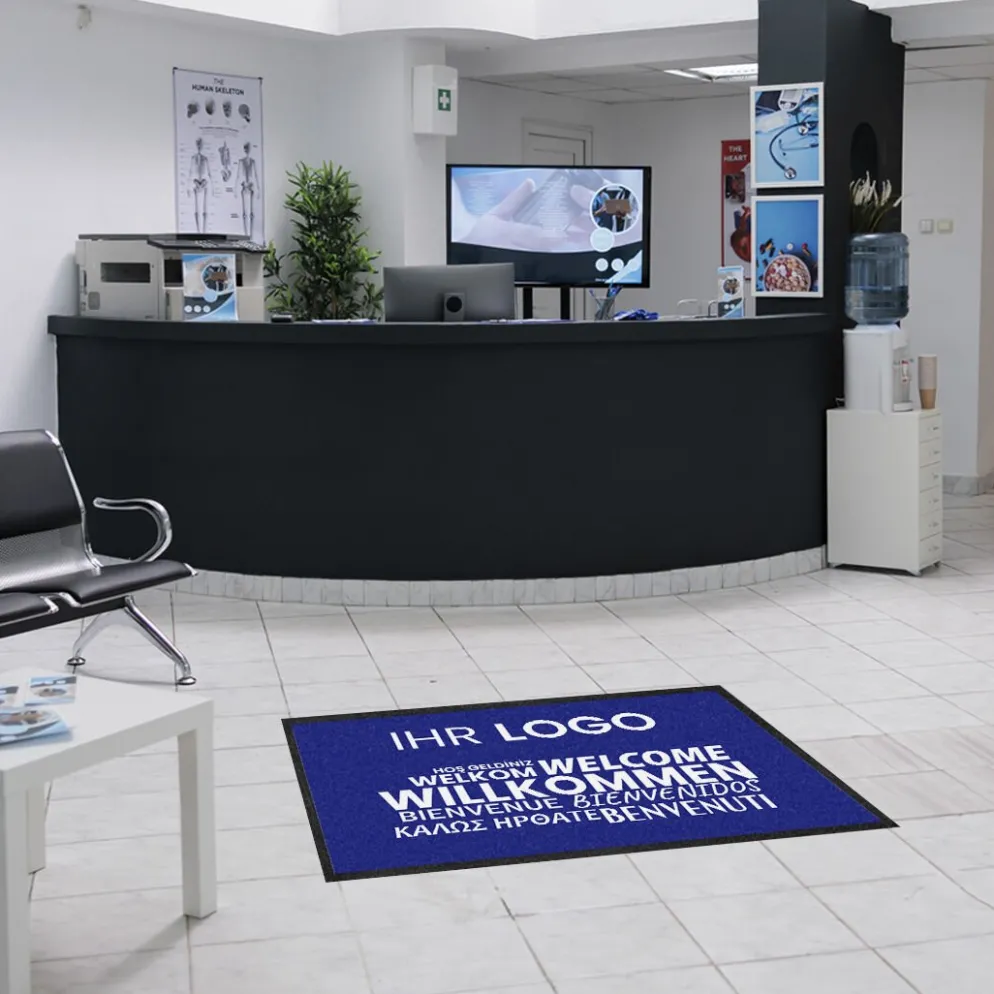 Fussmatte Willkommen blau mehrsprachig mit Logo, 80x120cm