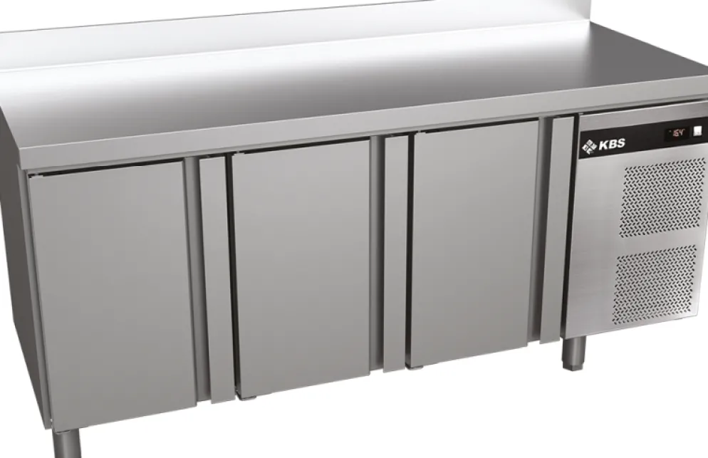 Kühltisch Classic KT 3300 mit Aufkantung, 3 Türen GN !/1