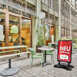 Kundenstopper SNE250 für Neu-Eröffnungen mit A1-Plakat & Logo