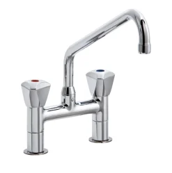 STYL Knebel-Mischbatterie mit Schwenkhahn 3/4 Zoll Wasseranschluß